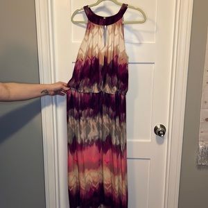 Sleeveless maxi dress